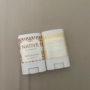 Native Mini Deodorant in Sugar Cookie & Vanilla Chai